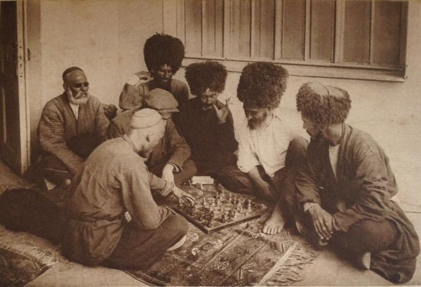 Küşt Ýaşulylar